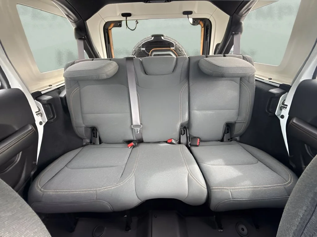 Used 2024 White Jeep Sahara image 10