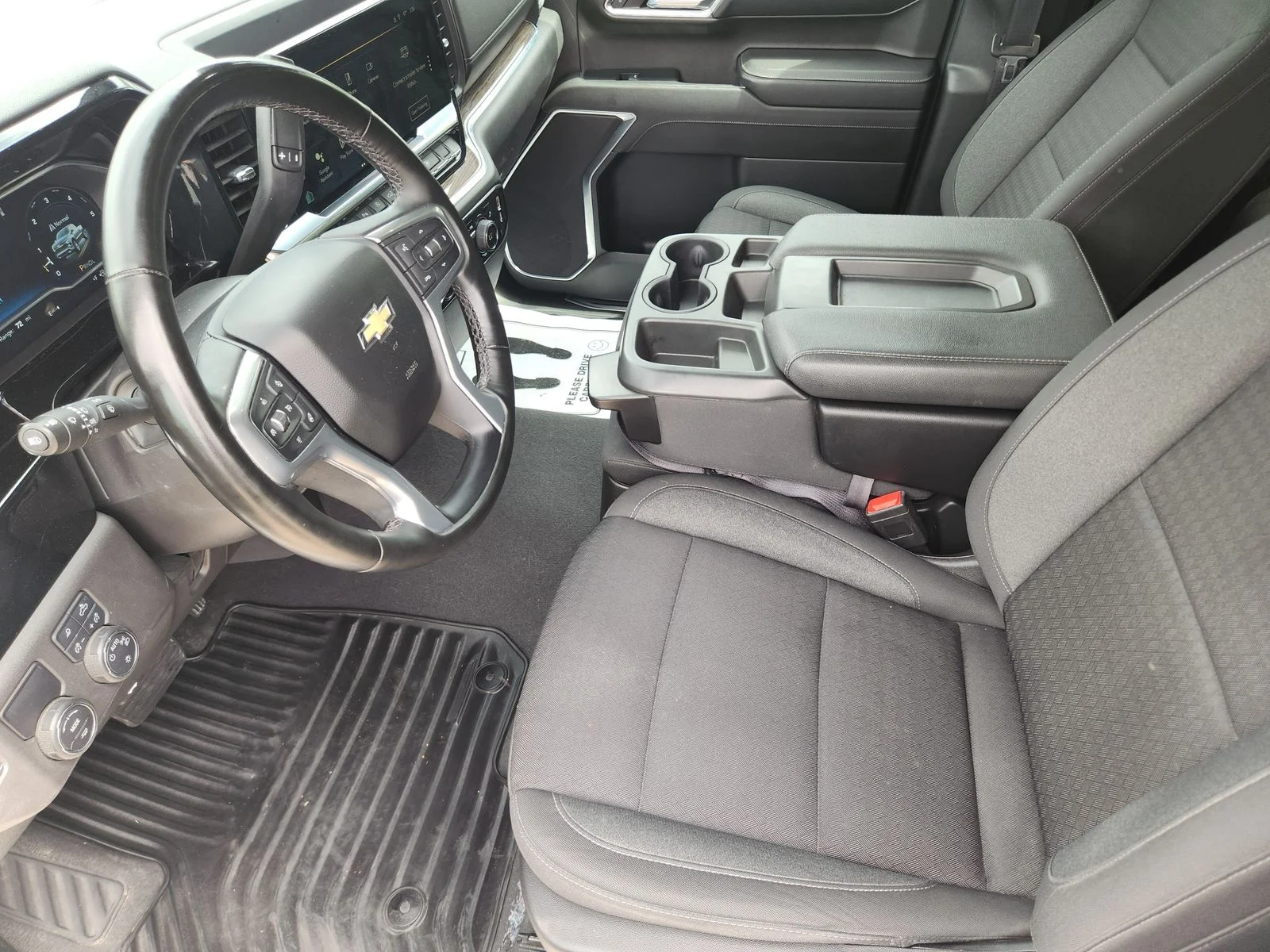 Used 2023 White Chevrolet LT image 11