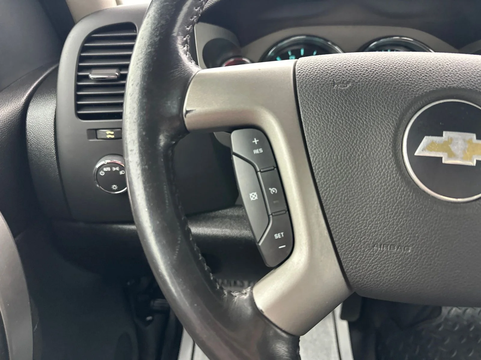 Used 2012 Silver Chevrolet LT image 50