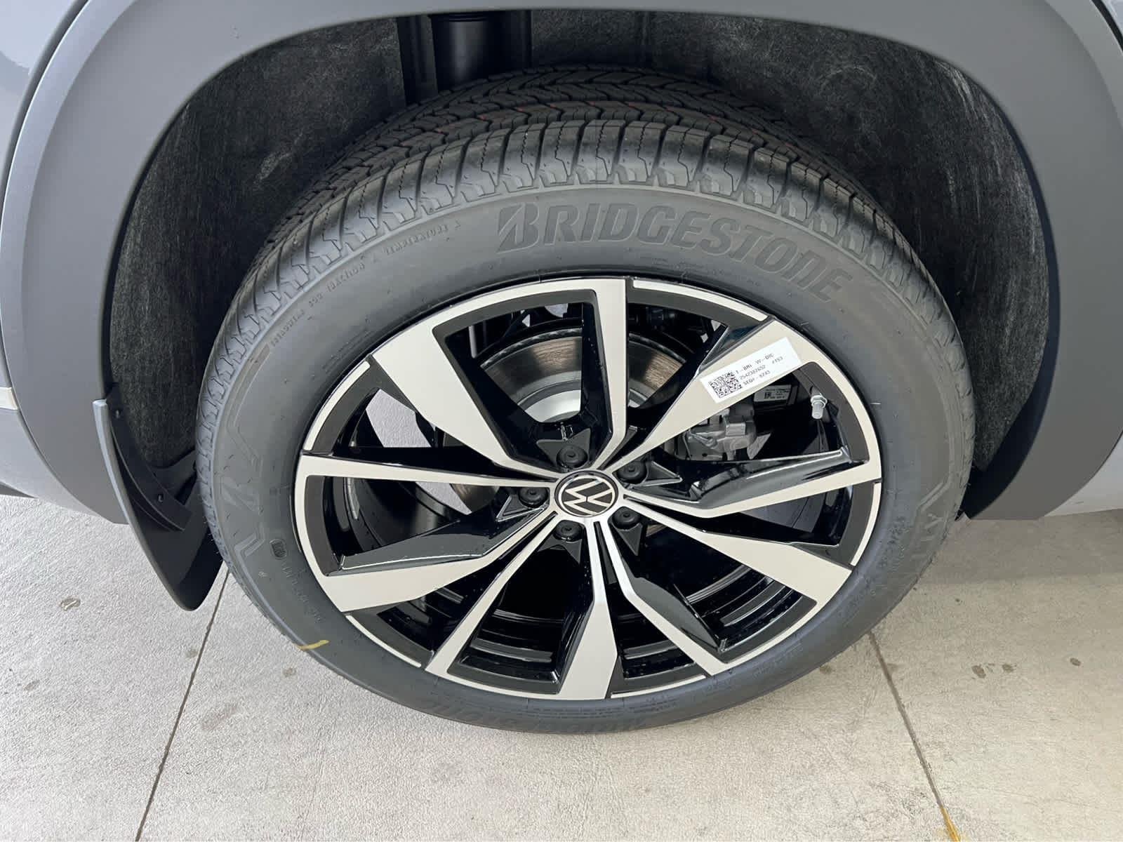 2026 Volkswagen Atlas Cross Sport SEL Premium R-LINE - Photo 9