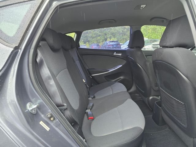 2012 Hyundai Accent GS - Photo 12