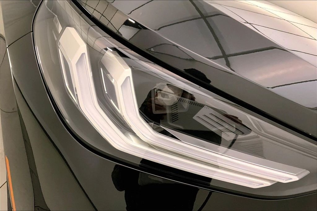 Used 2025 Black Sapphire Metallic BMW  image 26