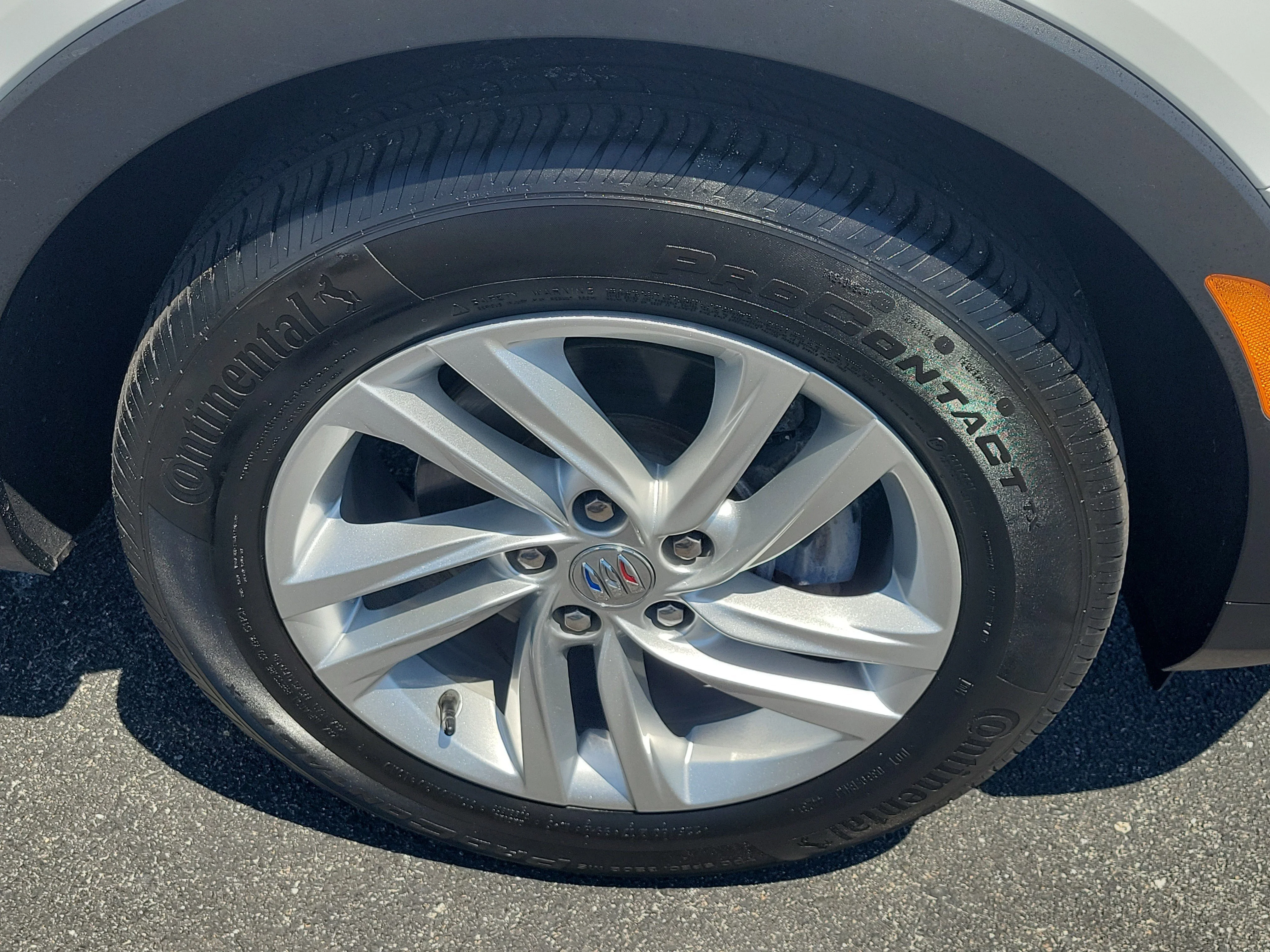 Used 2024 Summit White Buick Preferred image 8