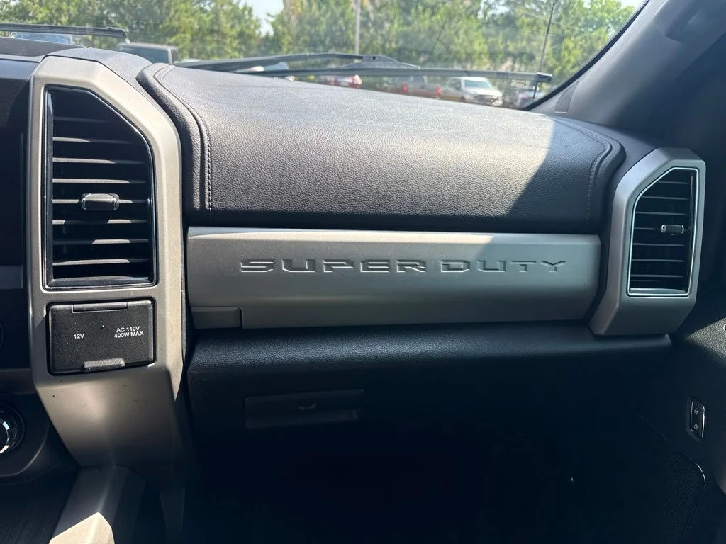 Used 2020 Gray Ford Lariat image 40