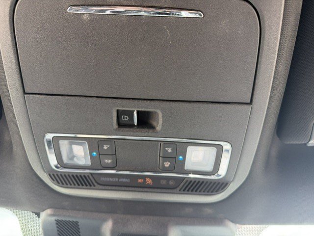 Used 2022 Black Metallic Ford Platinum image 22