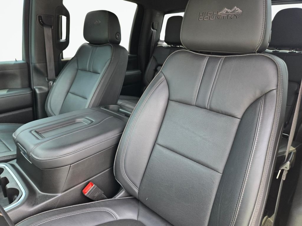 Used 2021 White Chevrolet High Country image 16