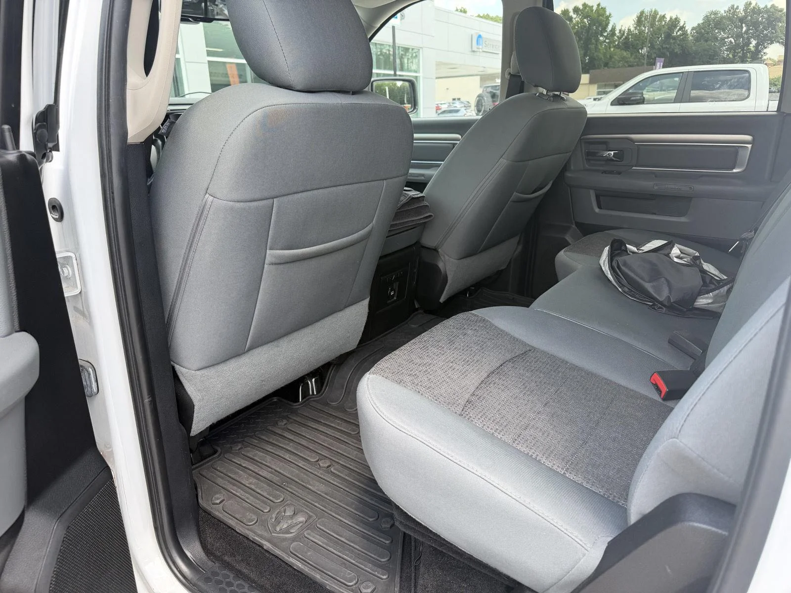 Used 2014 Bright White Clearcoat Ram Big Horn image 6