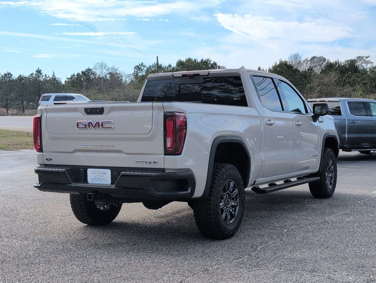 2026 GMC Sierra 1500 AT4X - Photo 6