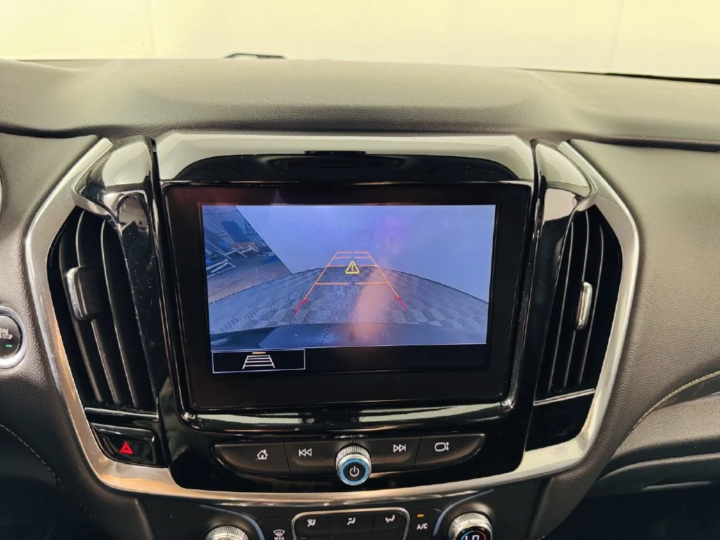 Used 2020 Black Chevrolet LT image 15