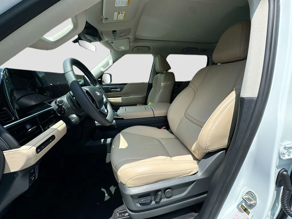 New 2026 RADIANT WHITE INFINITI Pure 2WD image 22