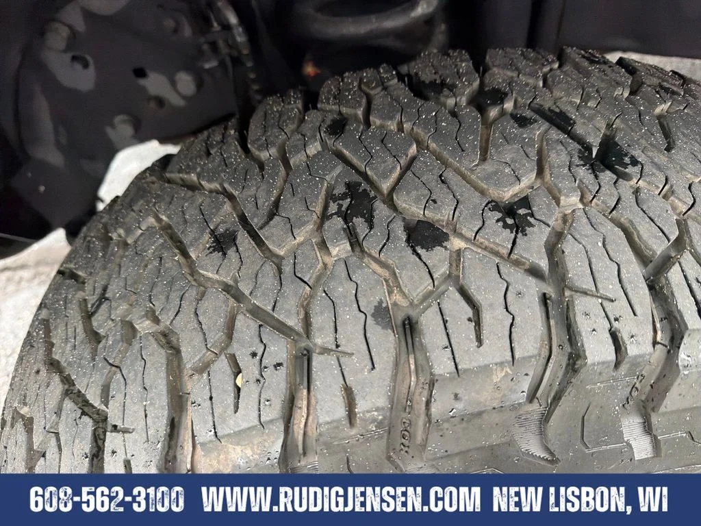 Used 2022 Gray Ford XLT image 25