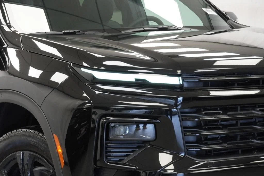 New 2027 Mosaic Black Metallic Chevrolet LT image 33