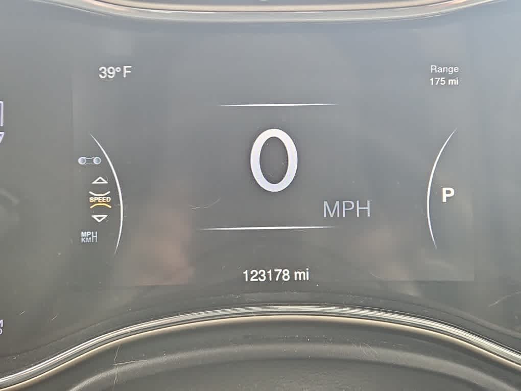 Used 2015 Brilliant Black Crystal Pearlcoat Jeep Limited image 6