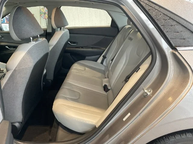2024 Hyundai Elantra Limited - Photo 30
