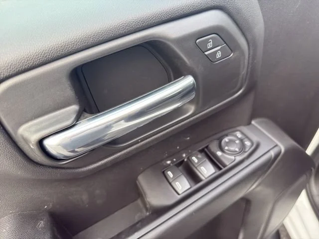 2026 Chevrolet Silverado 1500 Custom - Photo 12