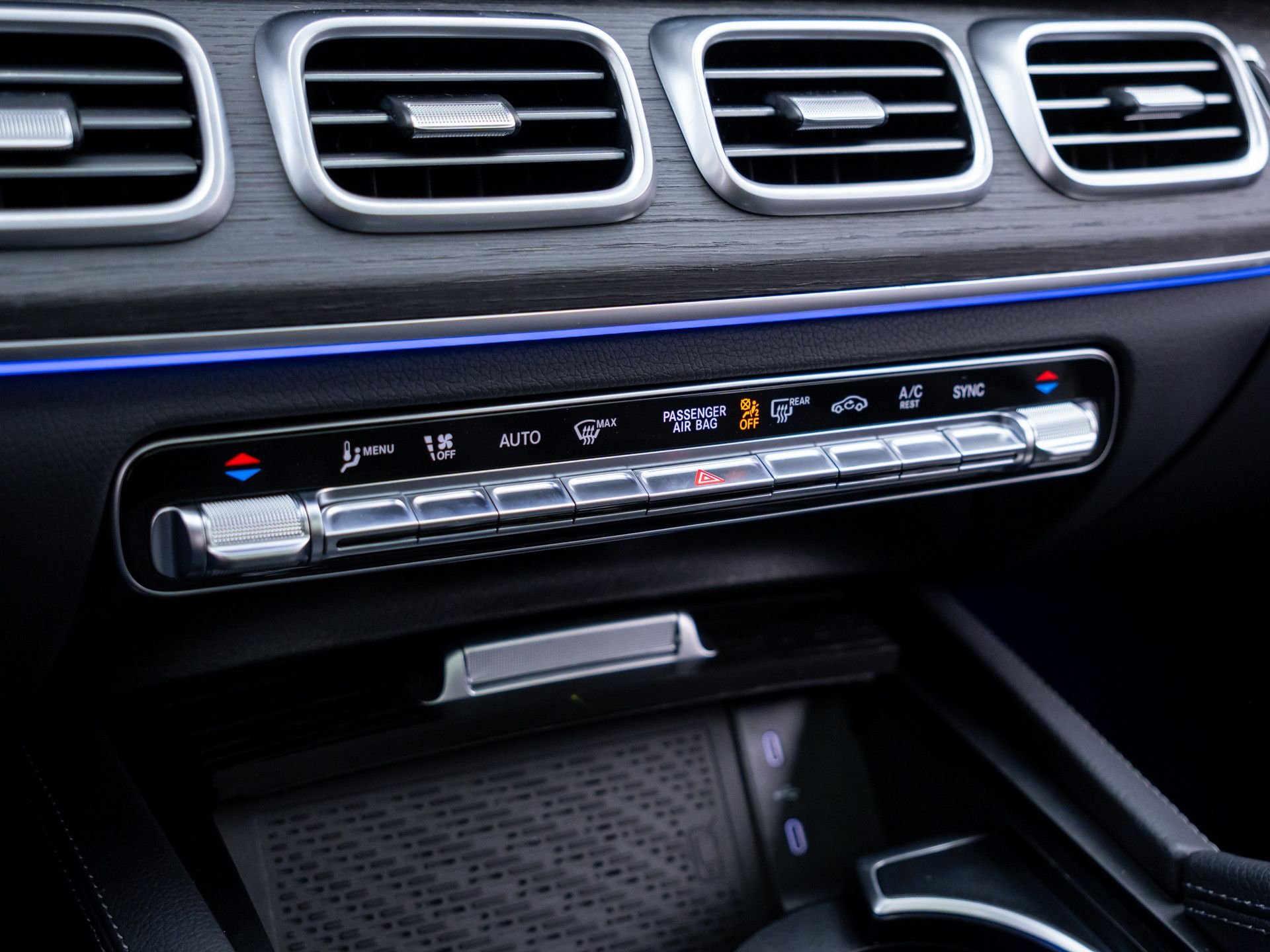 New 2026 MANUFAKTUR Alpine Grey Mercedes-Benz GLS 450 image 29