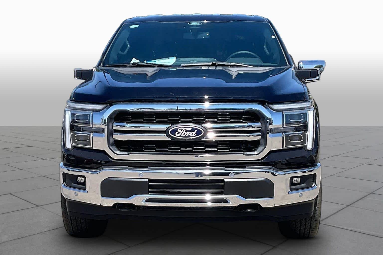 New 2026 BLACK Ford LARIAT image 3