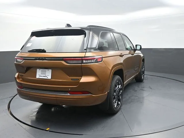 New 2026 Copper Shino Metallic Clear-Coat Exterior Paint Jeep Summit image 9