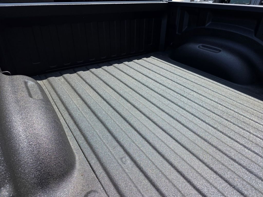 New 2026 Reign Exterior Paint Jeep Sahara image 33