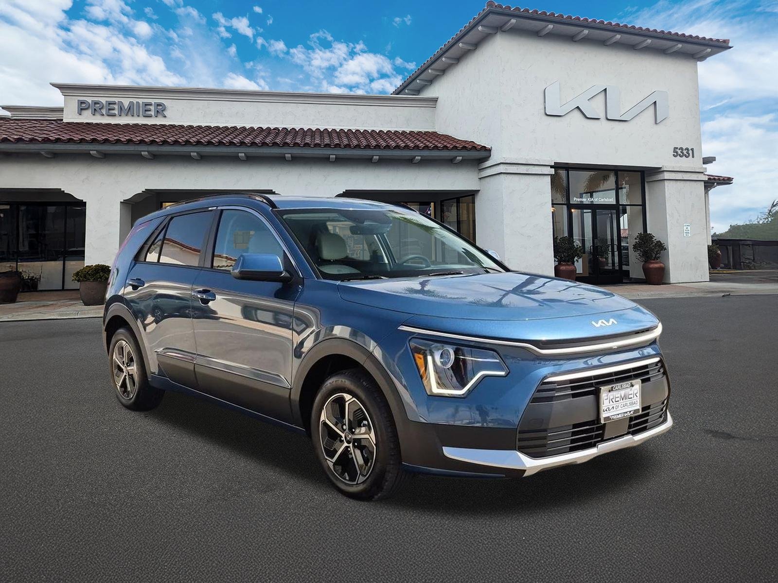 New 2026 Mineral Blue Kia EX image 2