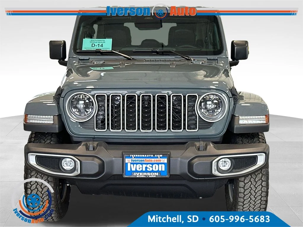 Used 2026 Gray Jeep Sahara image 3