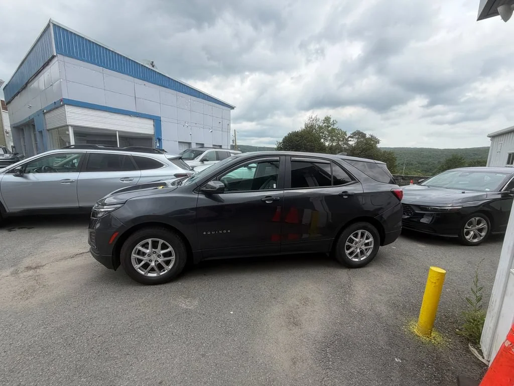 Used 2022 Chevrolet Equinox LS with VIN 3GNAXSEV0NS240768 for sale in Forest City, PA