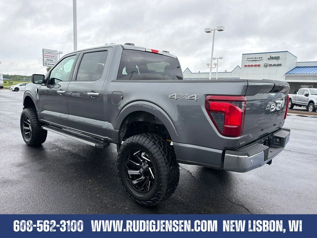 Used 2025 Gray Ford XLT image 3