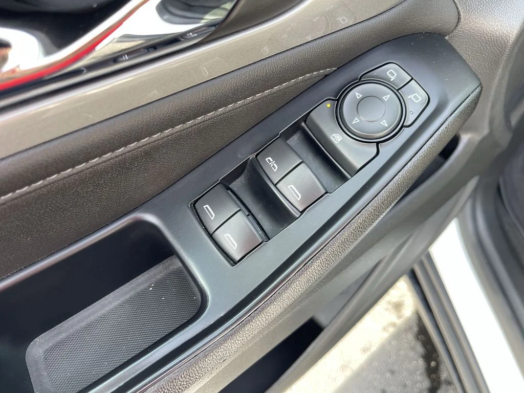 Used 2023 White Chevrolet LT image 13
