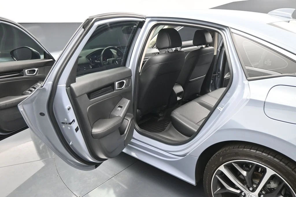 Used 2024 Gray Honda Touring image 18