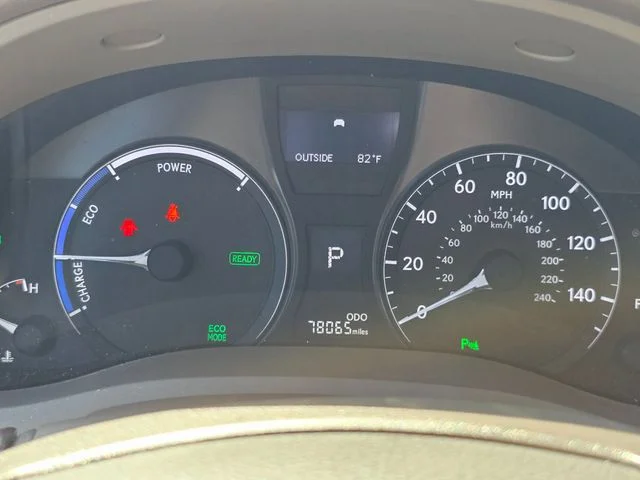 2013 Lexus RX 450h - Photo 35