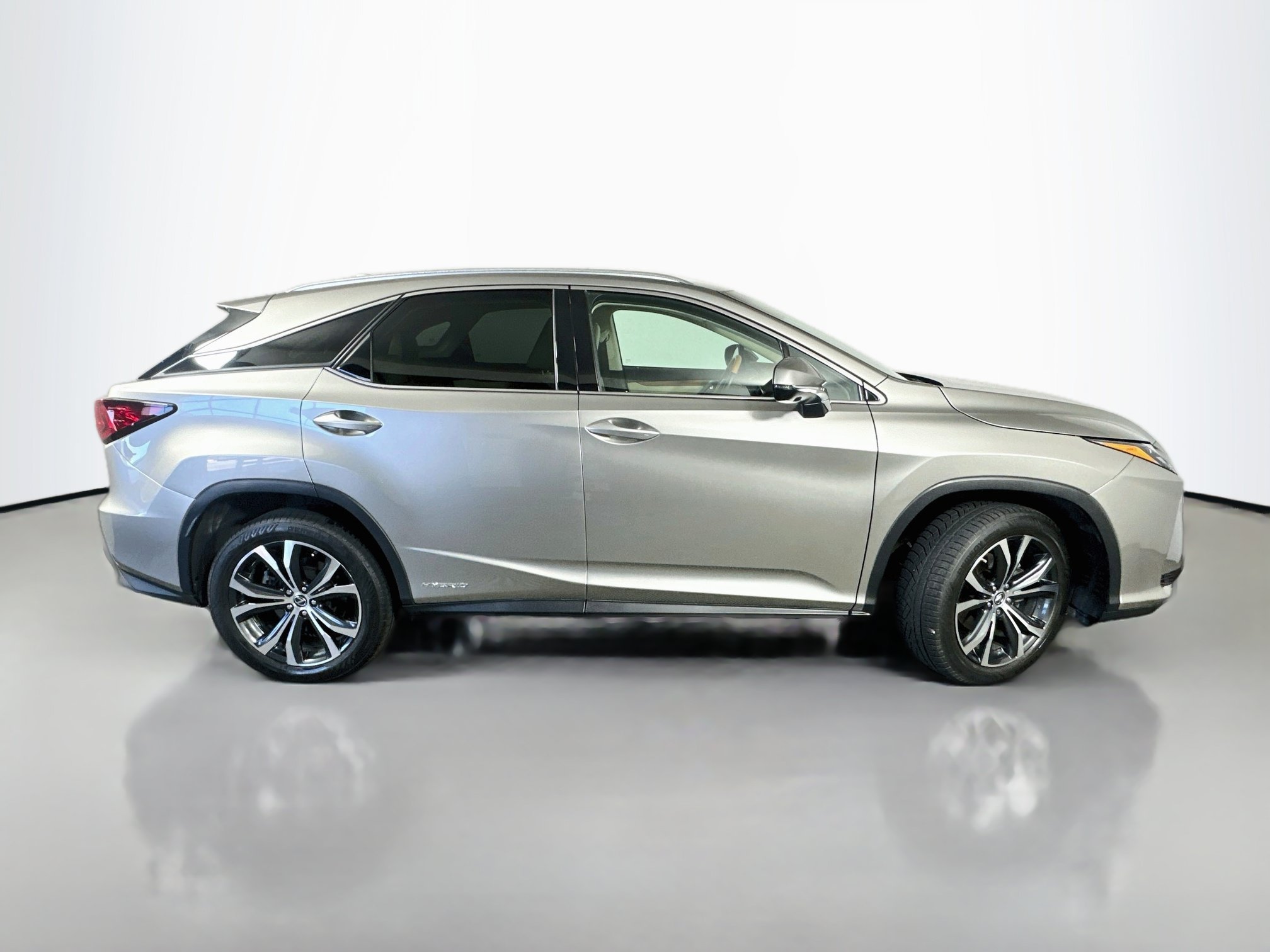 Used 2019 Atomic Silver Lexus 450h image 8