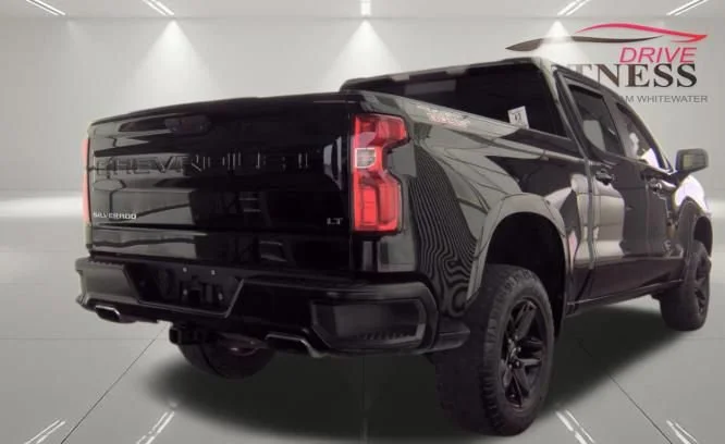 Used 2020 BLACK Chevrolet LT Trail Boss image 4