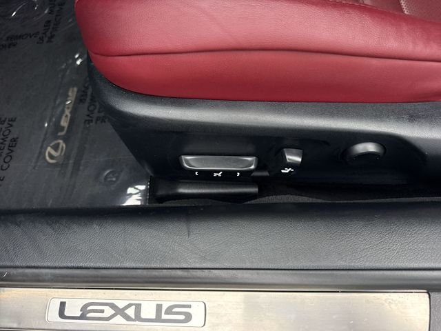 2017 Lexus RC 200t - Photo 12