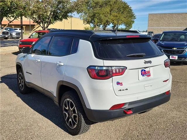Used 2025 Bright White Clearcoat Jeep Trailhawk 4x4 image 2