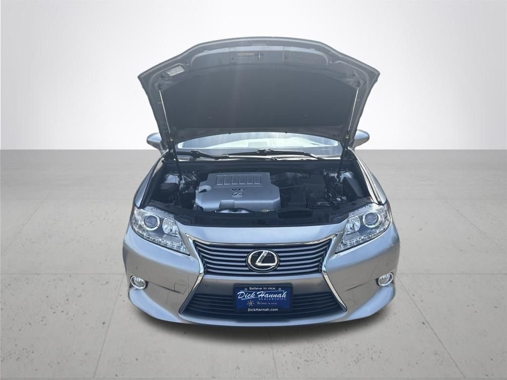 Used 2015 Silver Lexus 350 image 3
