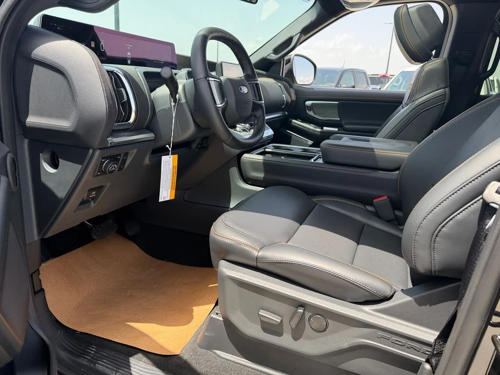 New 2027 Agate Black Metallic Ford Tremor® image 7