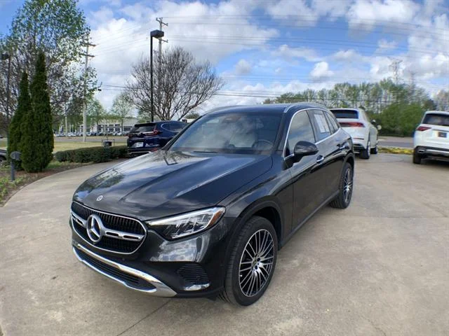 2023 Mercedes-Benz GLC 300 