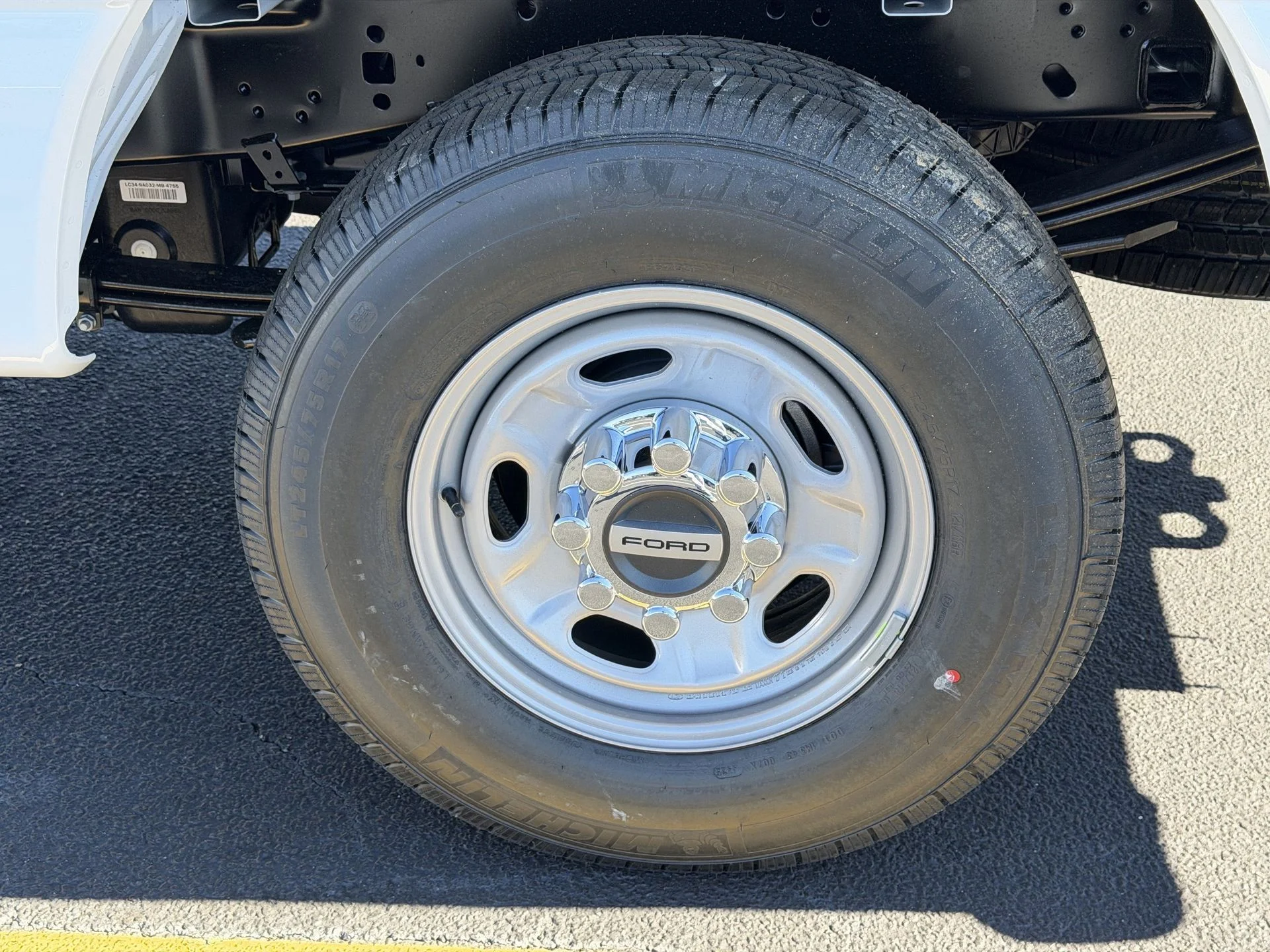 New 2026 Oxford White Ford F-250® XL image 26