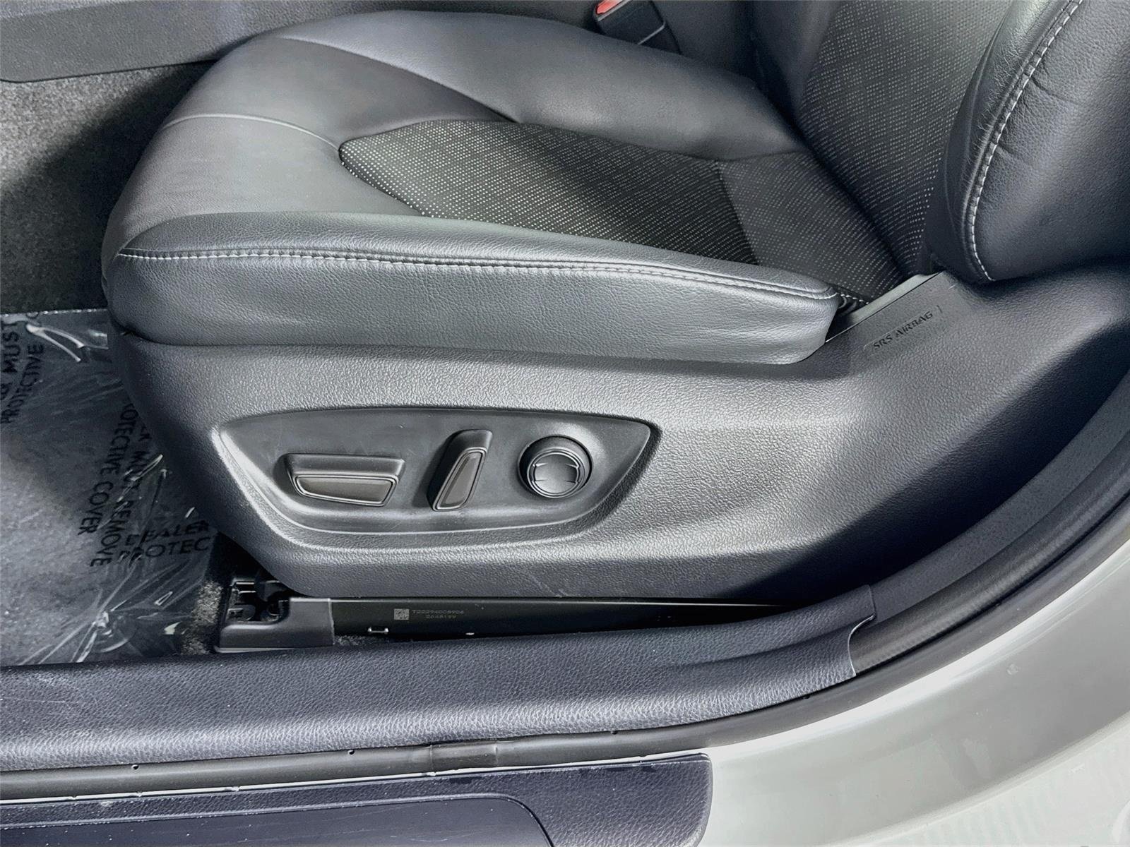 Used 2023 Ice Toyota XSE image 20
