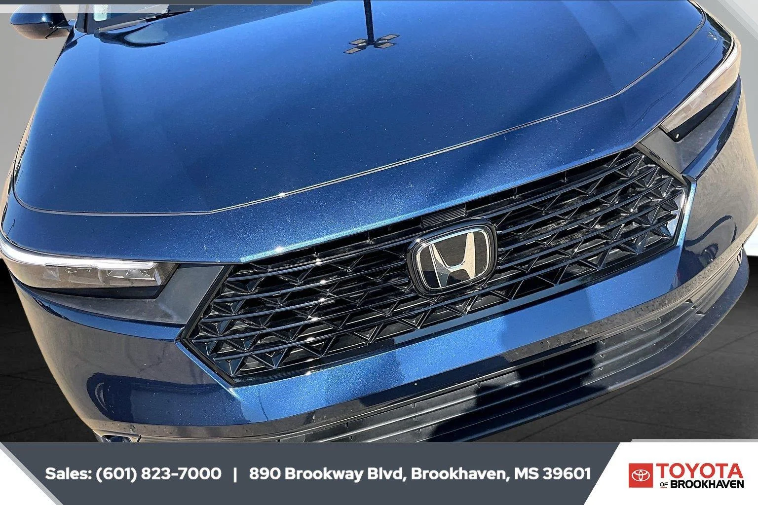 Used 2024 Canyon River Blue Metallic Honda EX image 21