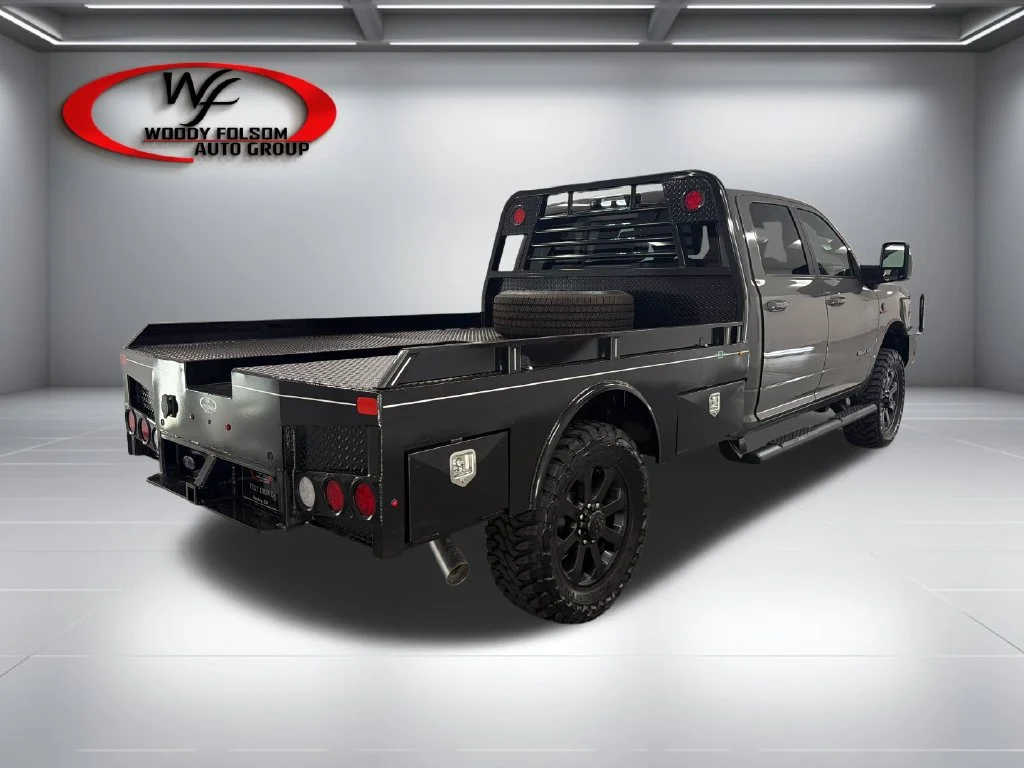 New 2026 Ceramic Gray Clear-Coat Exterior Paint RAM Laramie image 7