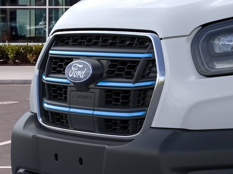New 2026 Oxford White Ford Base image 17
