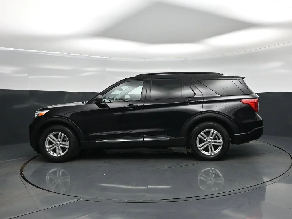 Used 2023 Black Ford XLT image 22