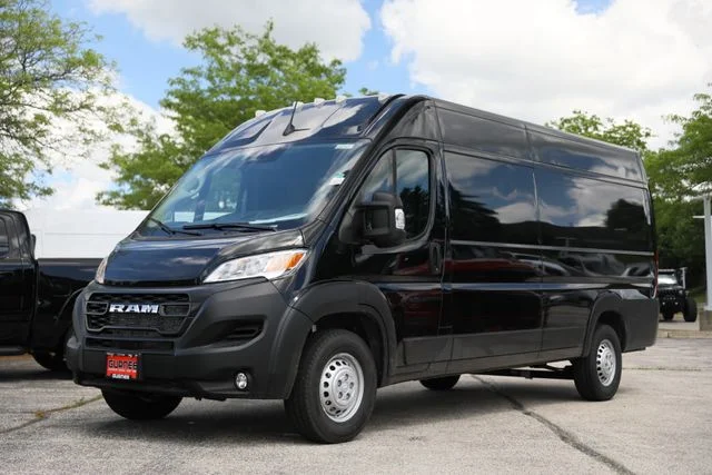 New 2026 Black Clear-Coat Exterior Paint RAM High Roof image 2