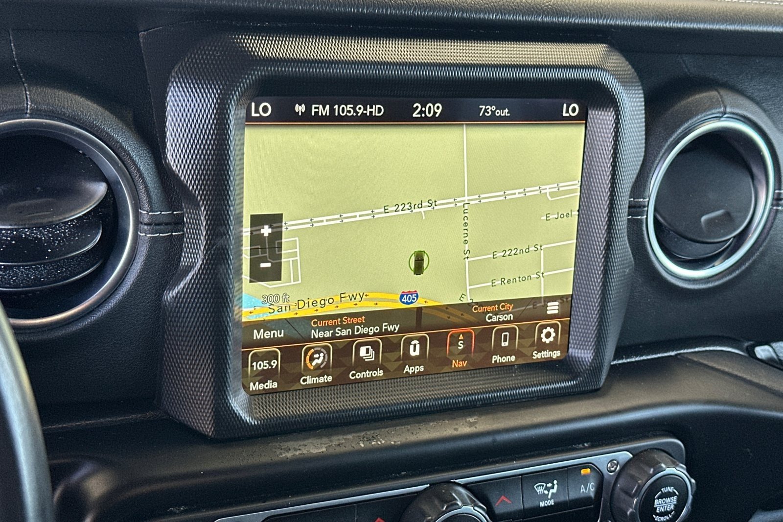 Used 2022 GREEN CLEAR-COAT Jeep Unlimited Sahara image 18