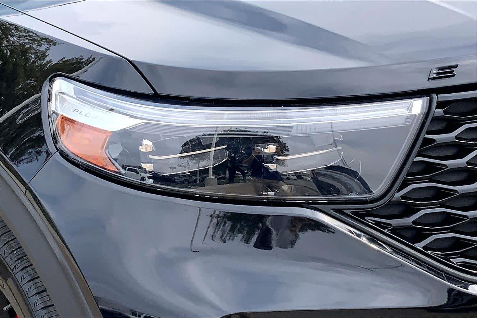 Used 2024 Agate Black Metallic Ford ST image 28