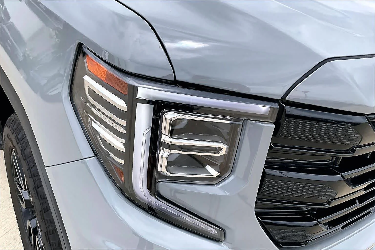 Used 2024 Thunderstorm Gray GMC Elevation image 27