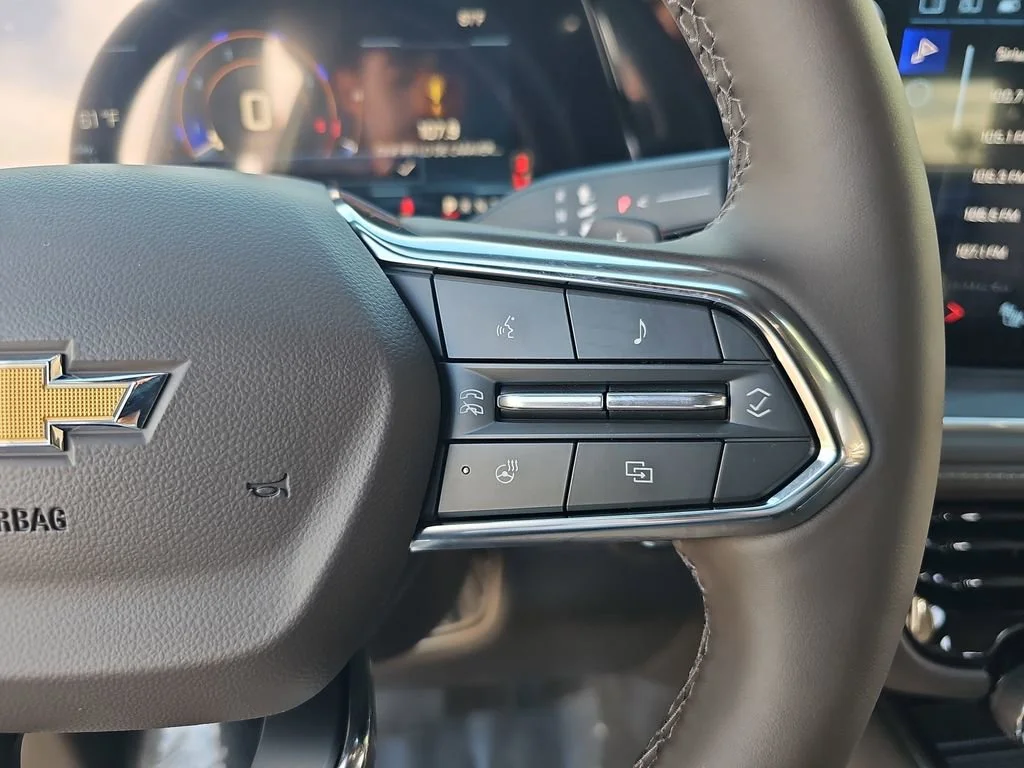 New 2026 Summit White Chevrolet LT image 19