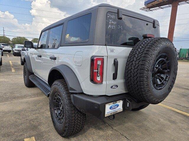 New 2026 Avalanche Gray Ford Outer Banks® image 3