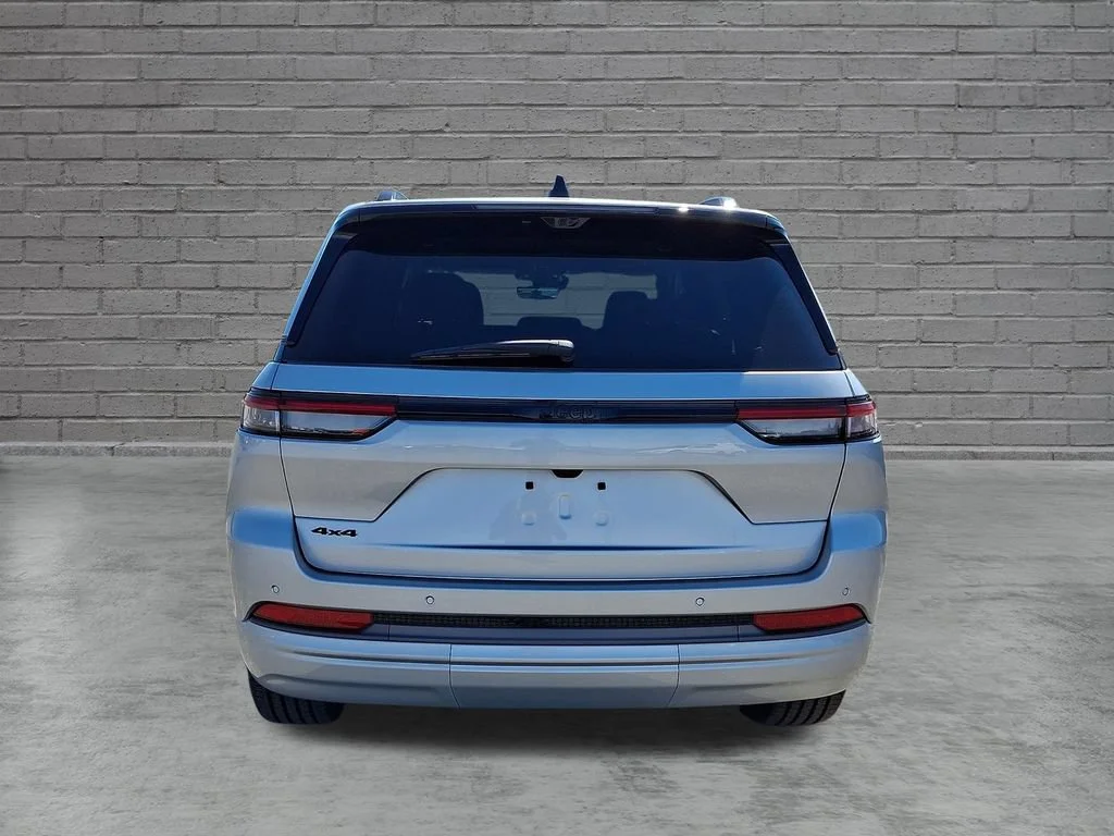 New 2026 Silver Zynith Jeep Limited Reserve image 7
